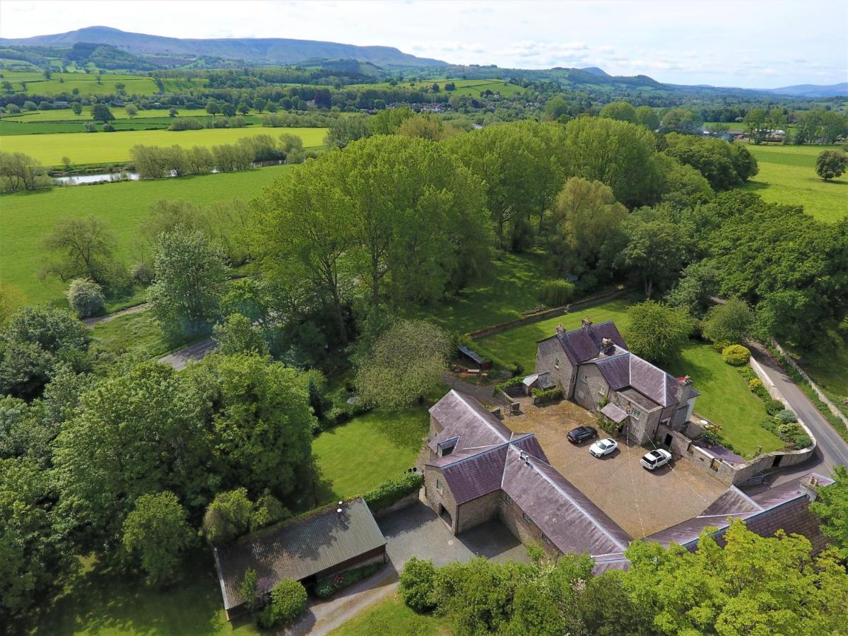 Glanhenwye Courtyard Cottages Glasbury Eksteriør bilde