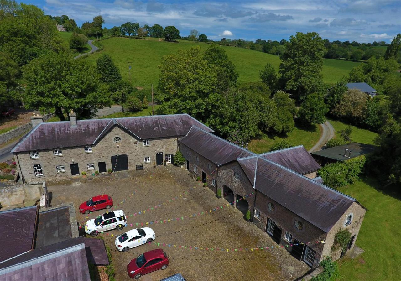 Glanhenwye Courtyard Cottages Glasbury Eksteriør bilde
