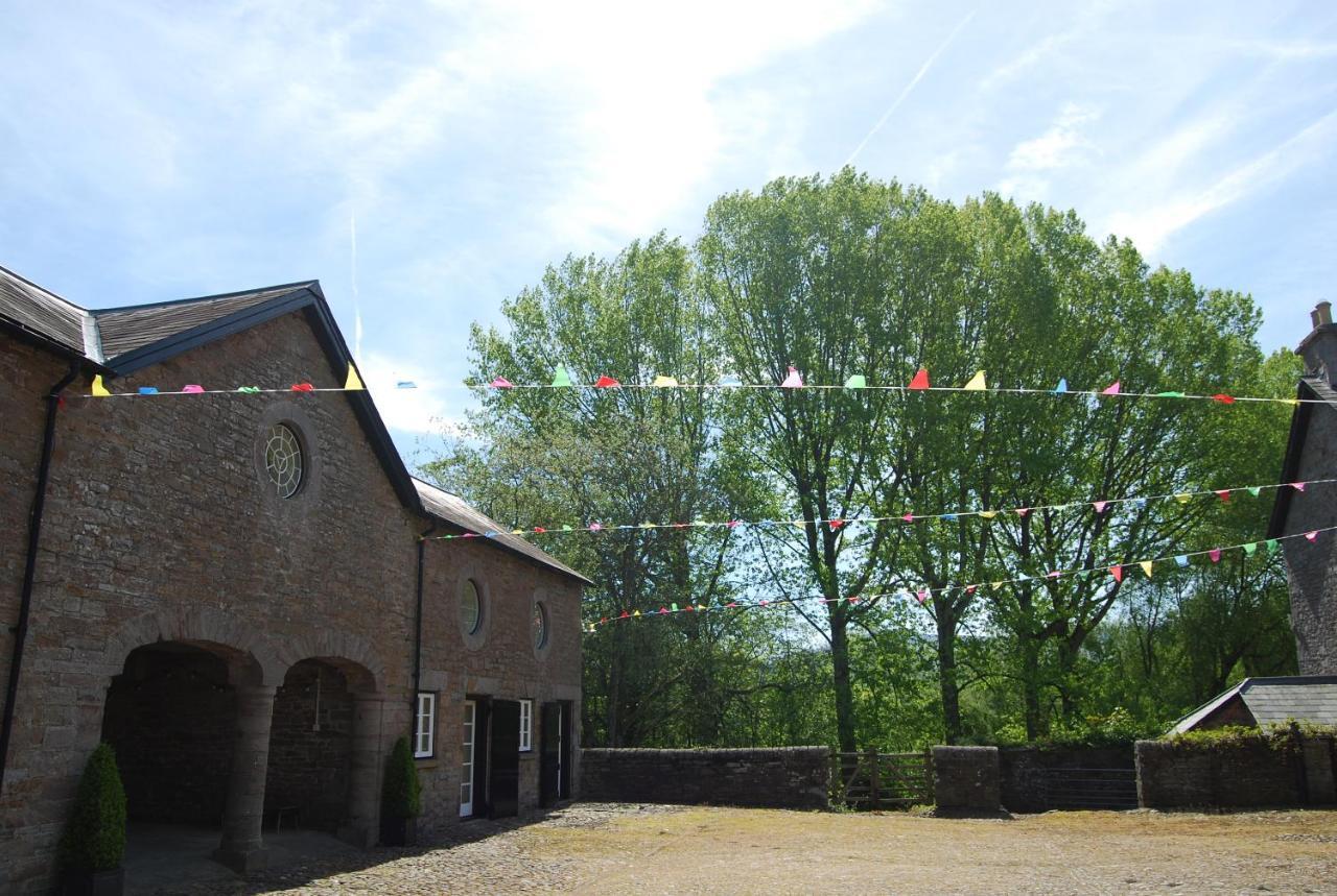 Glanhenwye Courtyard Cottages Glasbury Eksteriør bilde